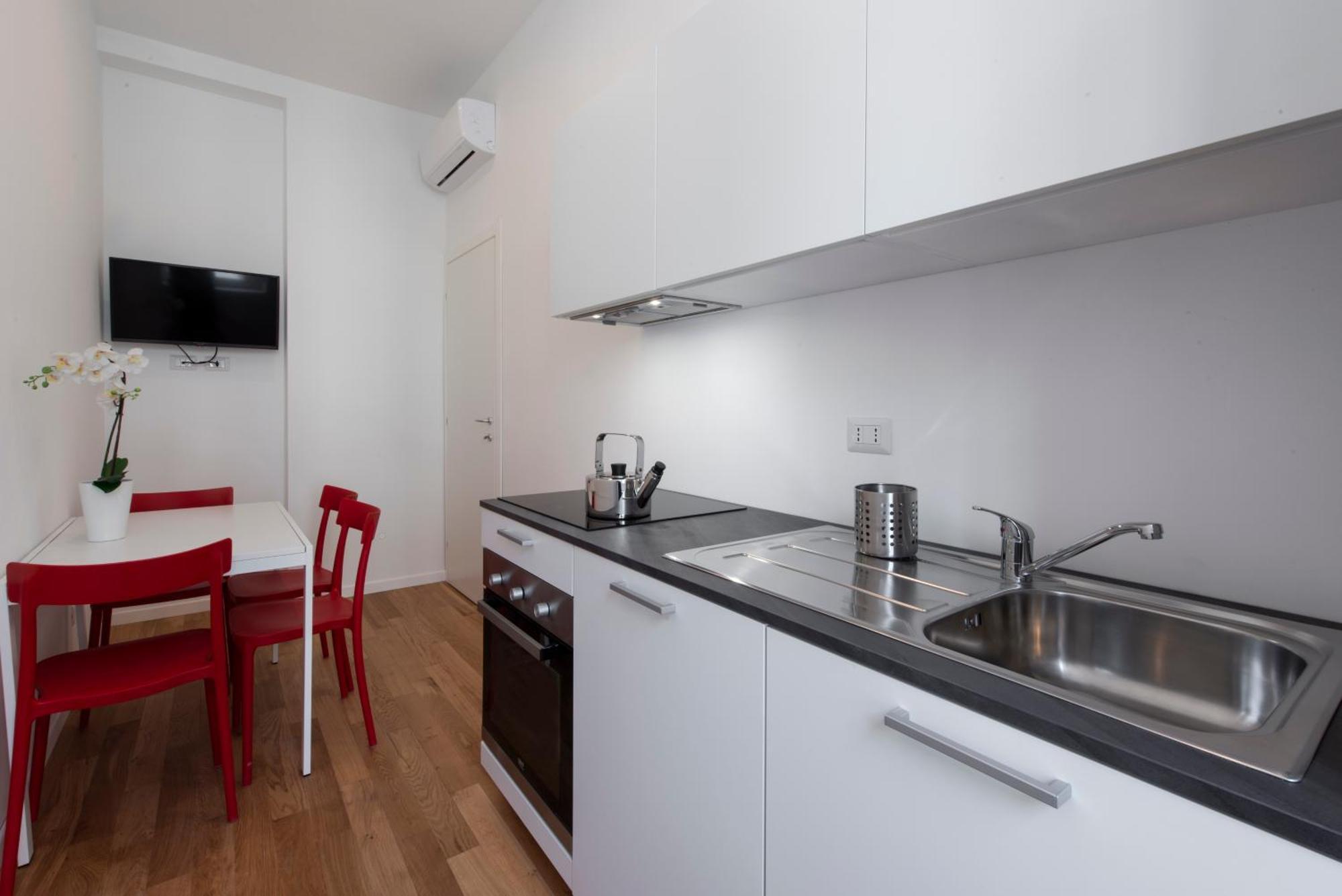 Aristotele Building - B Appartement Milan